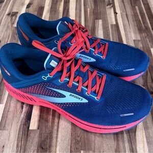 Brooks Men's Adrenaline 22 Running Shoes